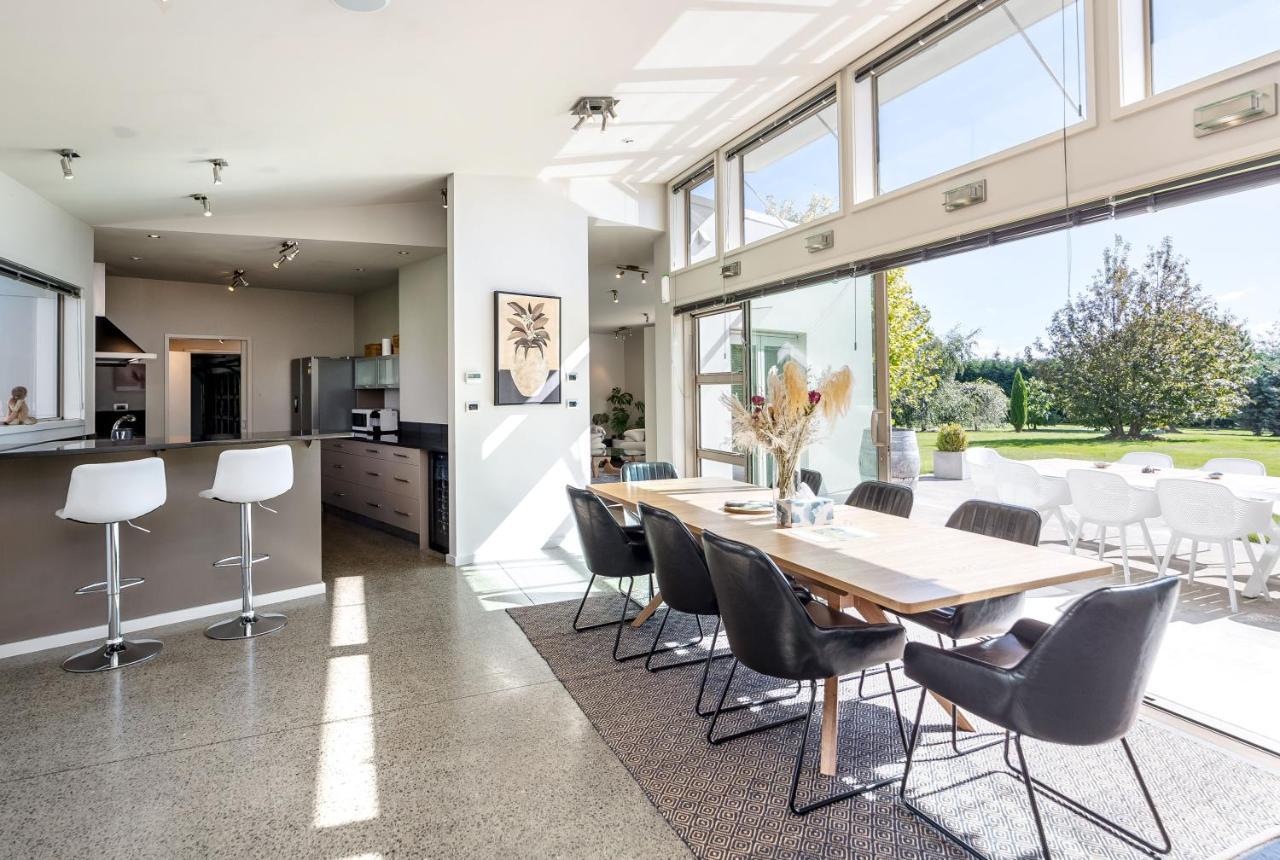 Paradise On Campbell Martinborough Luaran gambar