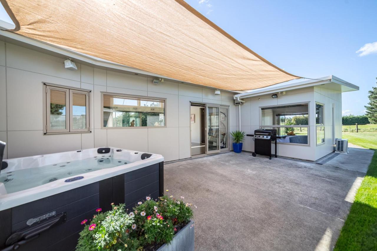 Paradise On Campbell Martinborough Luaran gambar
